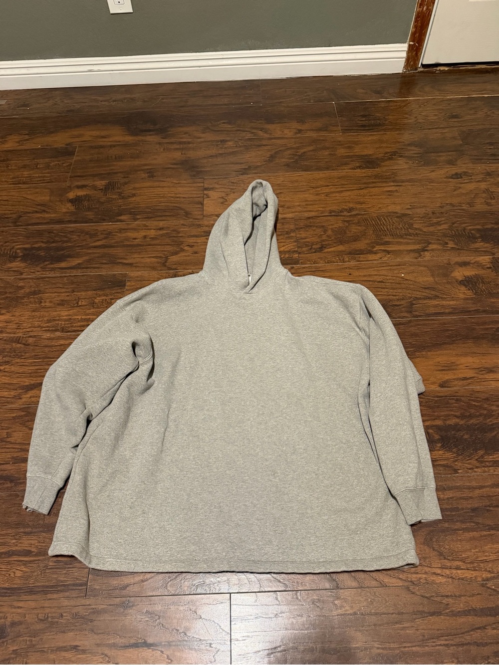 Essentials fear of god men’s hoodie size large